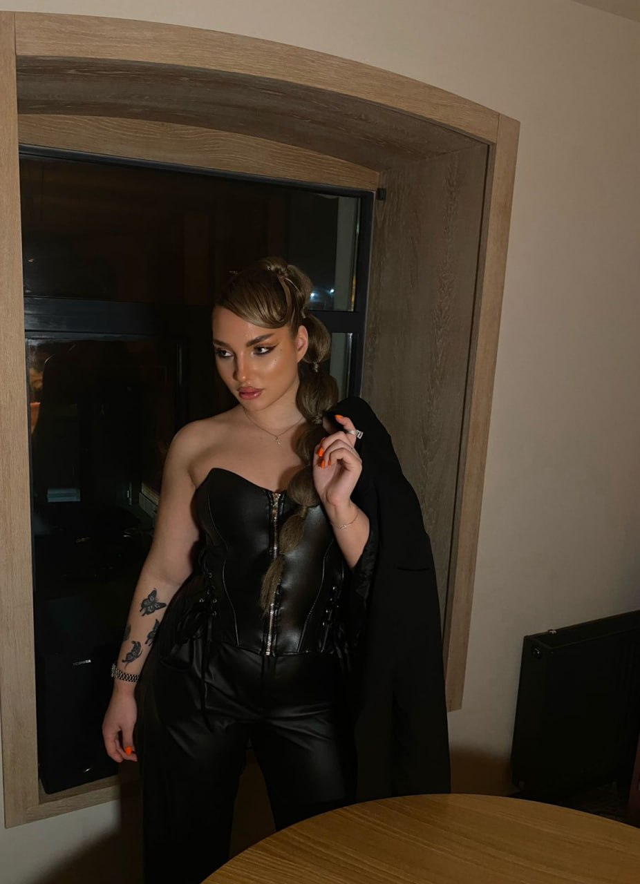 Модель Camila
